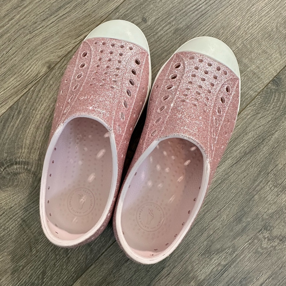 Native Pink and White Sandals Lightweight Water-Friendly